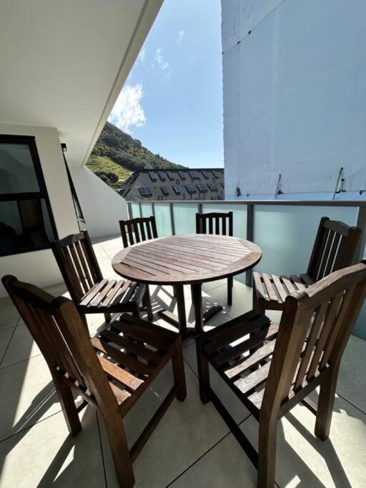 Luxury Beach Escape - 6 Adams Ave Mt Maunganui 마운트마운가누이 외부 사진